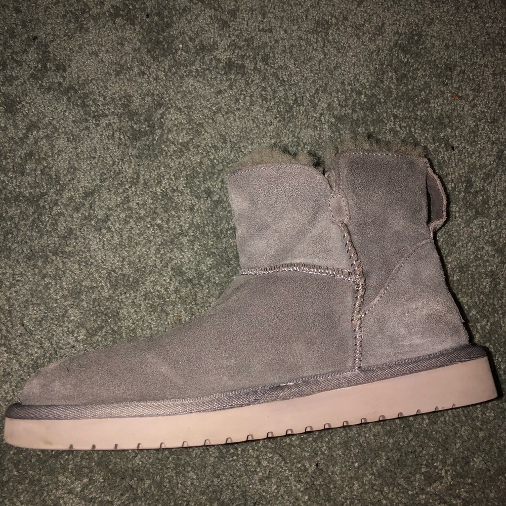 super cute fuzzy boots !